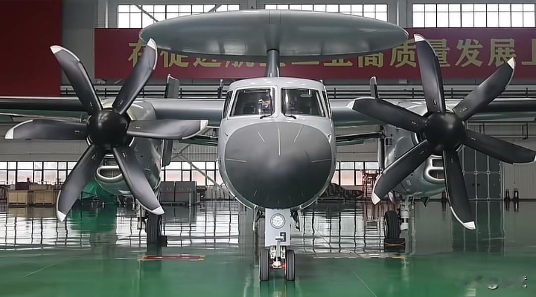 【代号“哪吒”——空警600预警机！】空警600是我国第一款固定翼舰载预警机，于