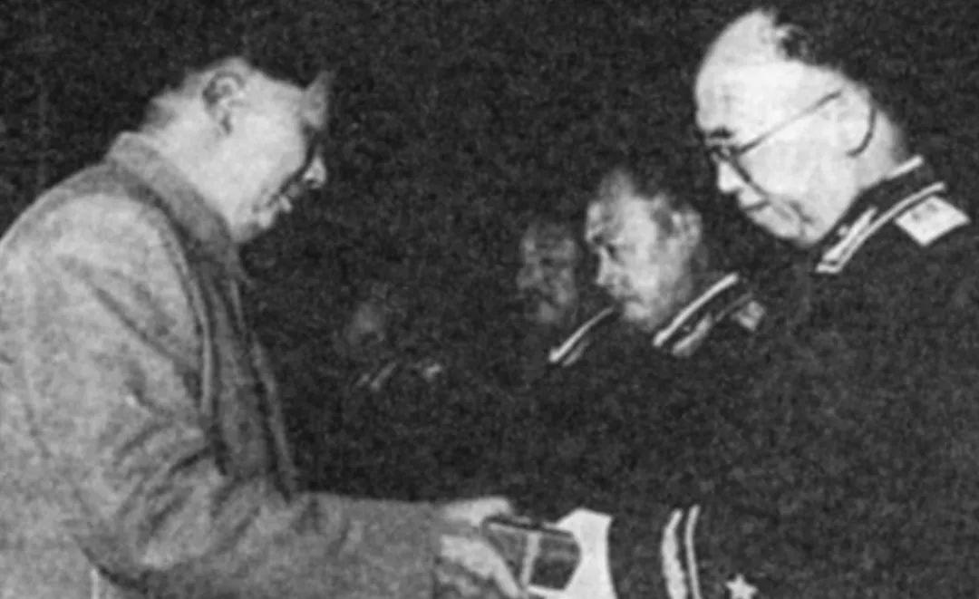 1963年，罗荣桓逝世，播音员误称罗瑞卿，致命失误如何弥补？

1963年12月