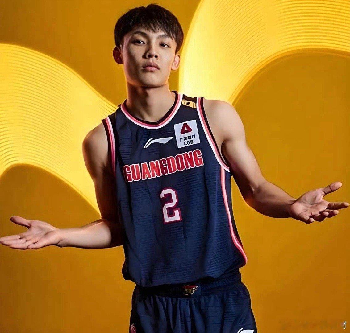 徐杰波澜不惊！广东男篮取得五连胜后，主力后卫徐杰却被场外因素困扰，并于这位后卫的