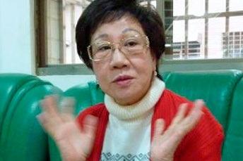 吕秀莲说：“台湾是中国固有不可分割的领土，我们都是中华民族的一份子。”

今年初