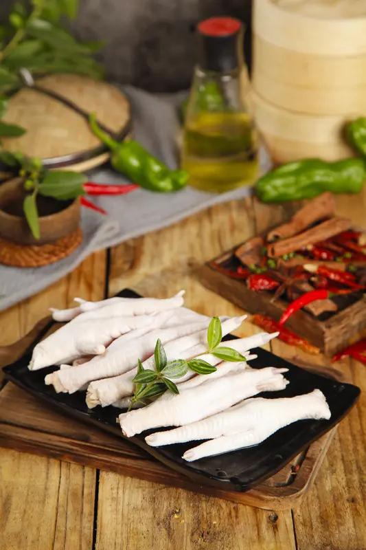 315曝光的“漂白凤爪”年销过亿，资本扎堆卖凤爪背后，有公司线上渠道毛利率超50