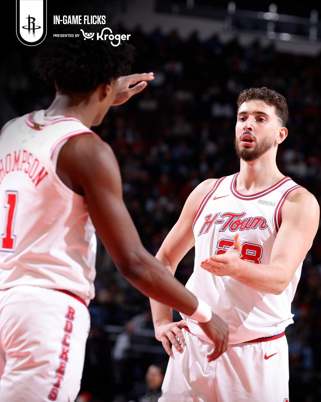 明日vs黄蜂，火箭队将身穿城市版球衣，这套球衣本赛季4胜4负。火箭vs黄蜂休斯顿