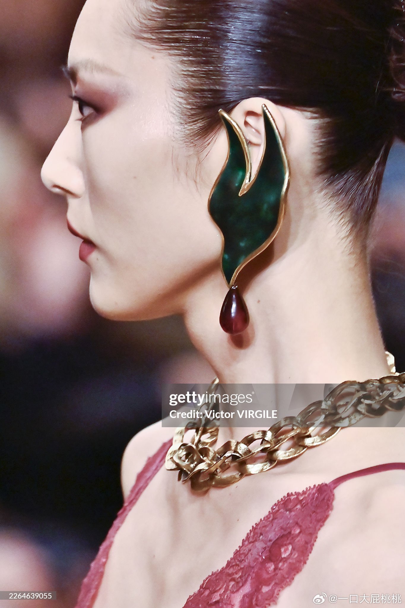 刘雯Saint Laurent 走秀生图📷时装周巴黎时装周