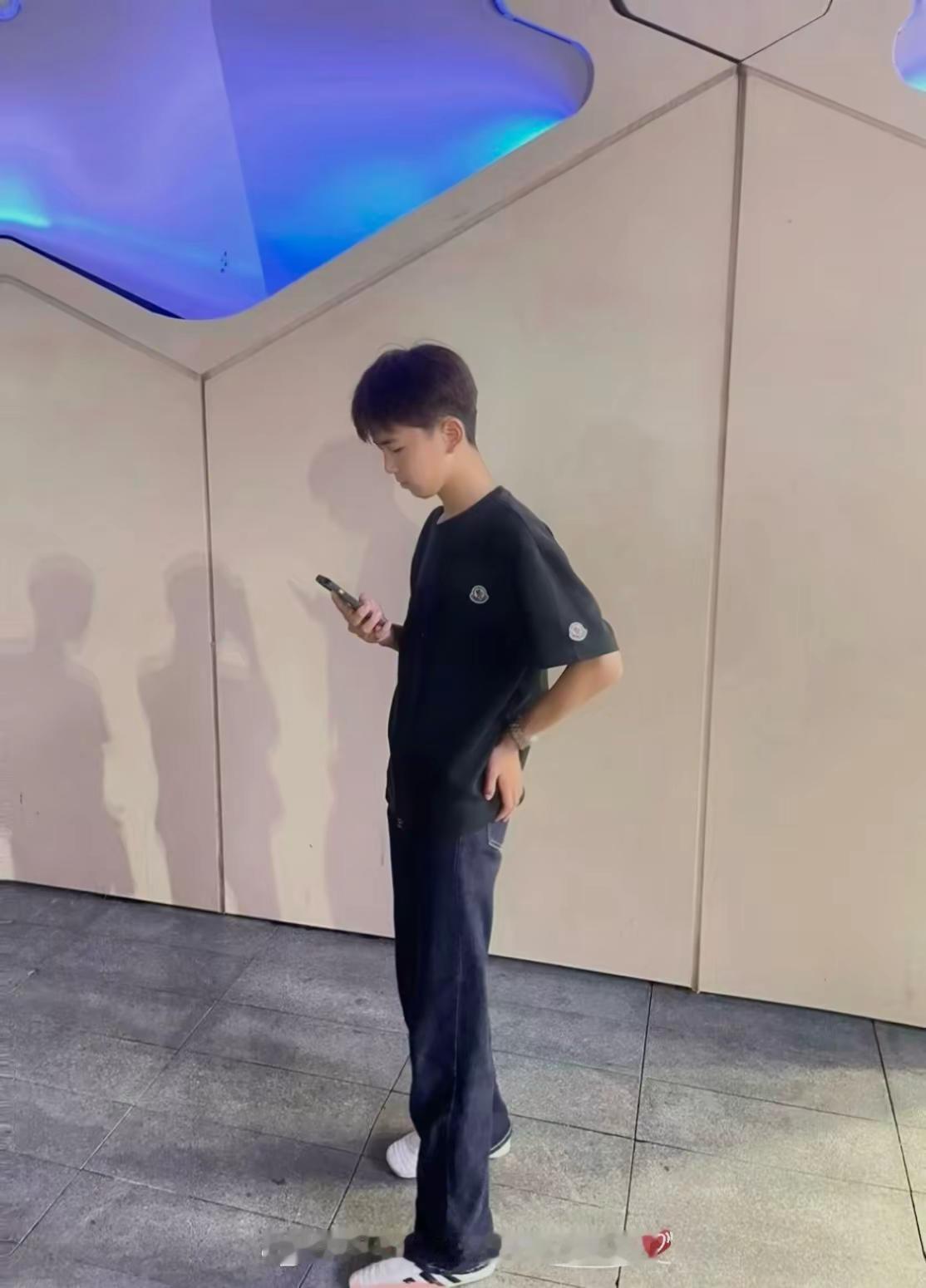 情若择错覆水难收 我愿与你共济同舟