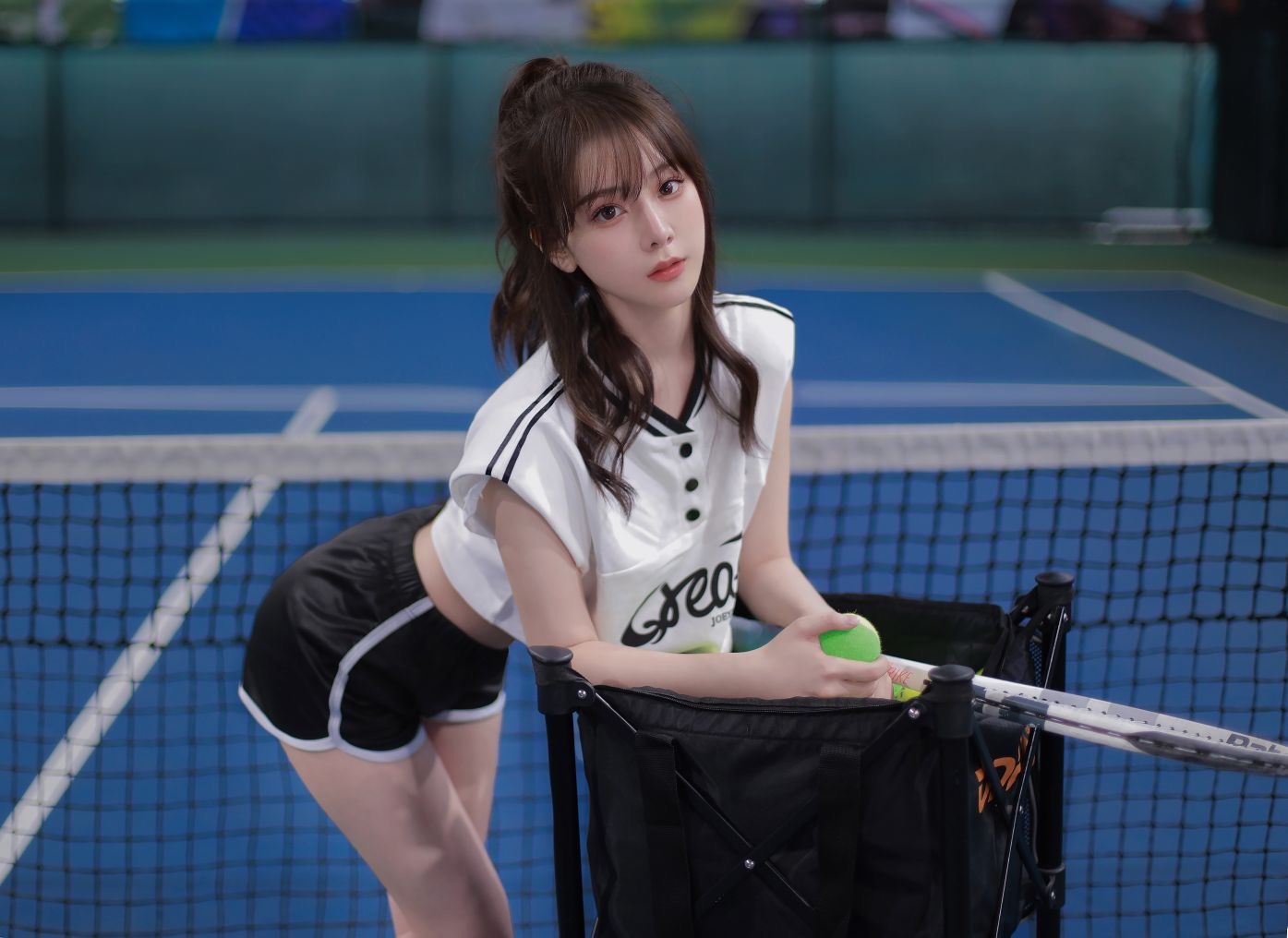 在上海清纯美女校花 ​​​