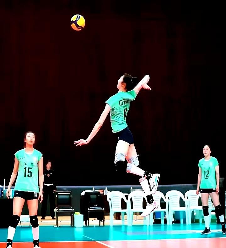 毋容置疑，吴梦洁是有实力的！她在巴黎奥运会对阵法国队时贡献了关键得分，但法国队针