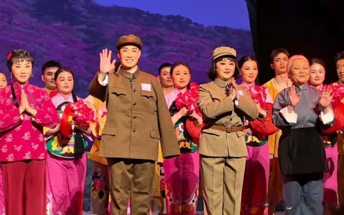 革命楚剧《大别山人》震撼上演！取材红安真实故事，以桂英“不死就等”的坚守、王福的