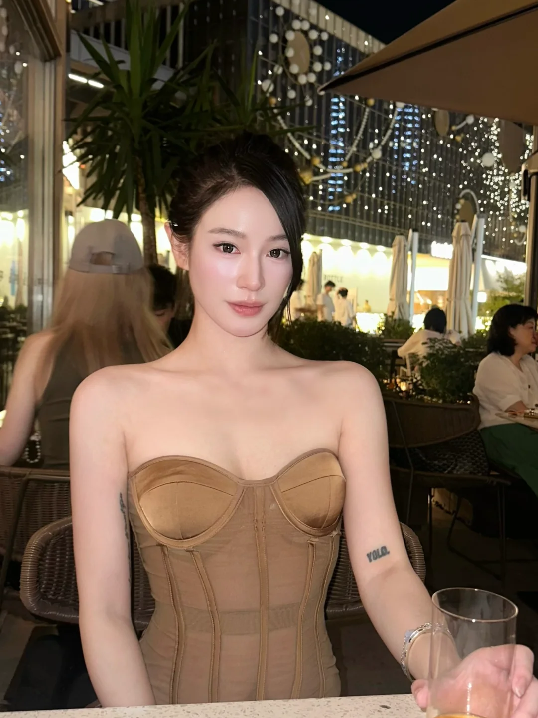 下颚线要比人生规划更清晰🍸