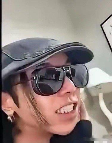 华晨宇哭了！损失太大了！华晨宇花费重金在云南抚仙湖拿下三块地皮，计划斥资十几亿打