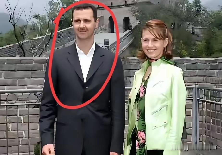 不用怀疑，阿萨德已经被抛弃了！

发现没有，叙利亚前总统阿萨德，没有利用价值，已