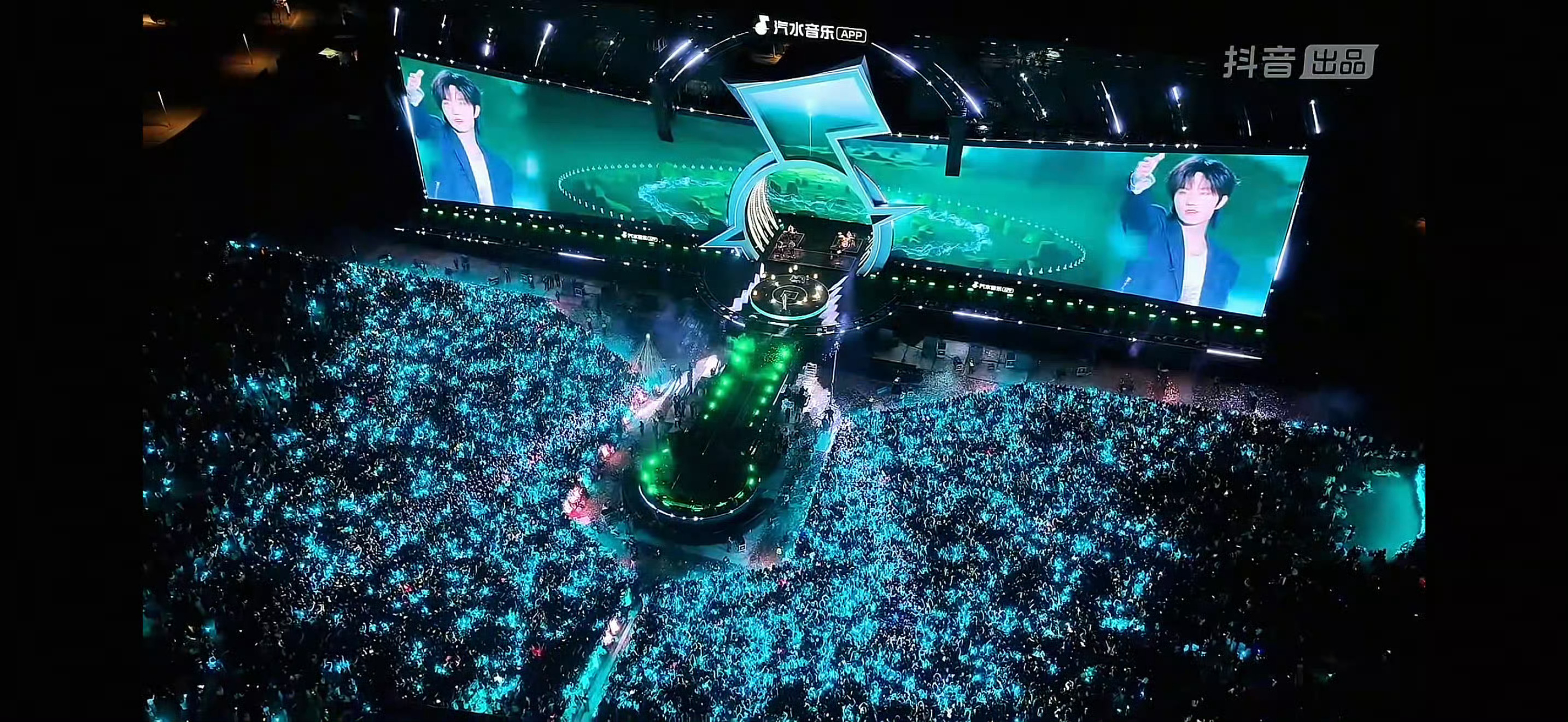 张子墨 闪动如蝴蝶🦋在双颊张子墨常州音乐节薄荷海