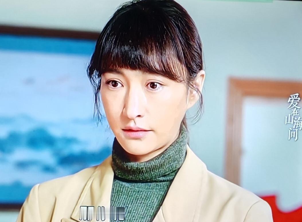 正在播出的电视剧《爱在山海间》里，演员巩峥出演西藏某医院副院长常征，演员曲尼次仁