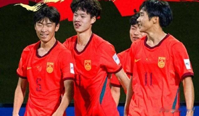 20日凌晨，U17国足发挥出色2-0淘汰澳大利亚，决赛中日争夺冠军。后者点球淘汰