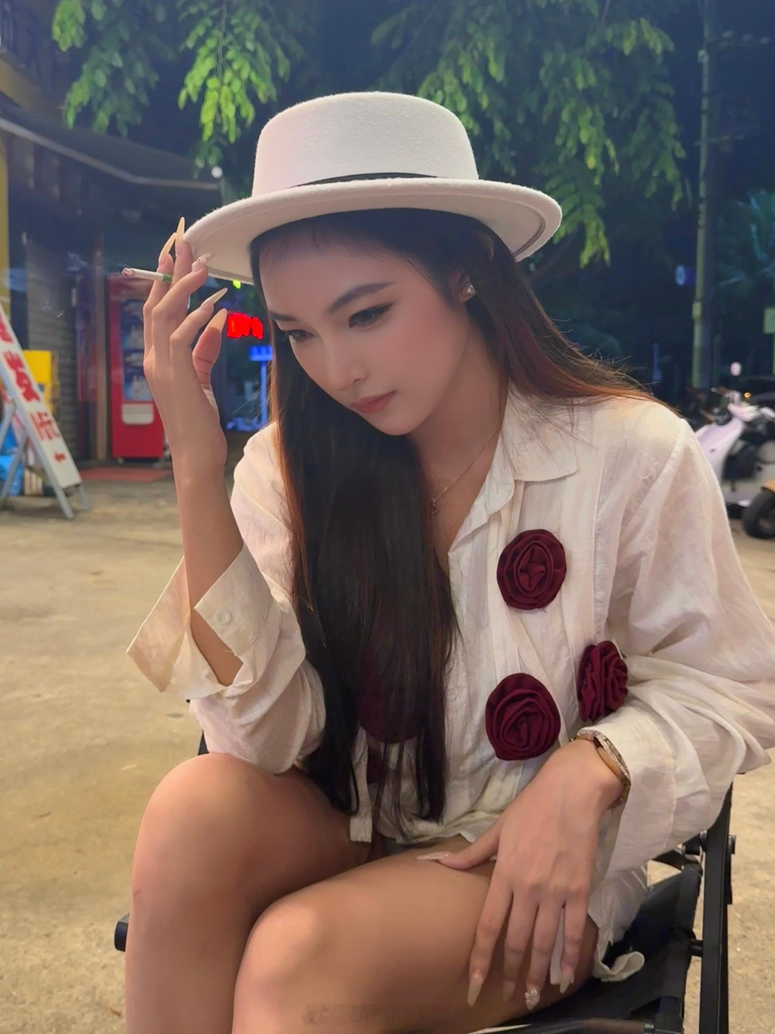 时至今日 走进我心里的就只有你一个人 ​​​