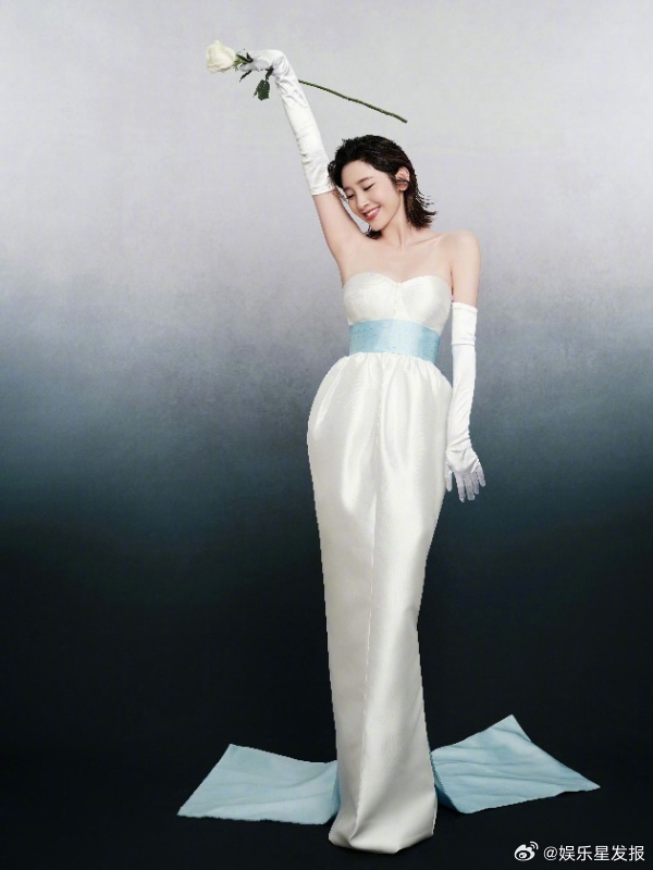 唐艺昕加盟乘风心情很曼妙 激动到失语！唐艺昕终于来乘风了，心情跟姐姐同步曼妙～被