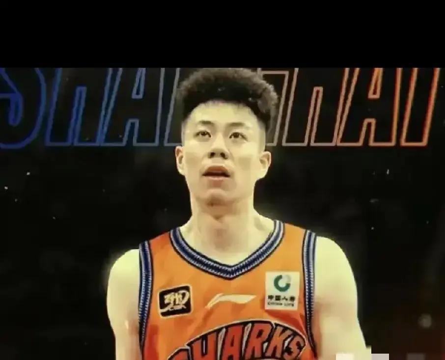 辽宁队这场球赢得有点意思。一度落后广厦十九分，硬是靠着一股乱战劲儿翻盘了。
 