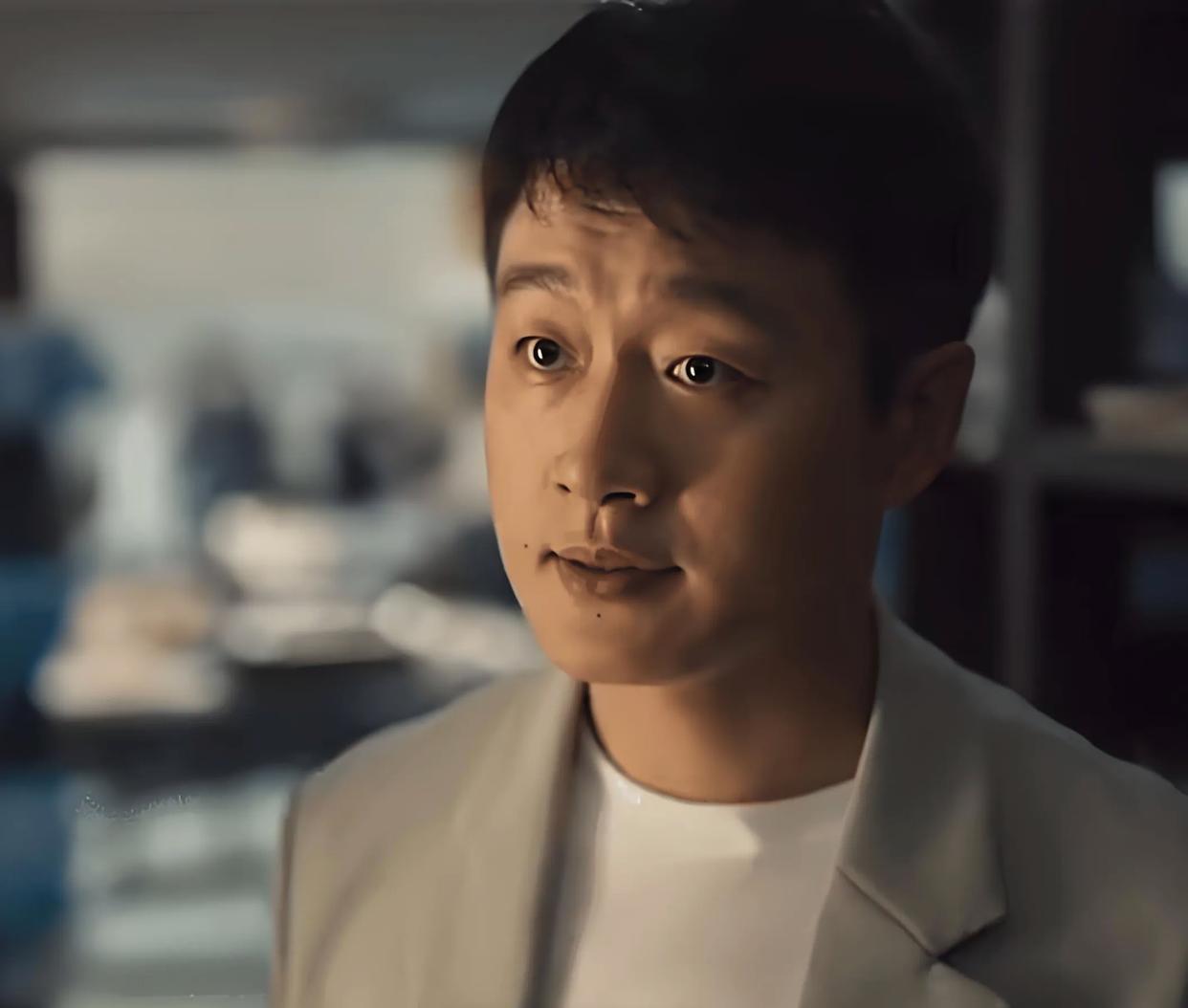 许凯给赵露思做二番，是降咖还是转型？ 