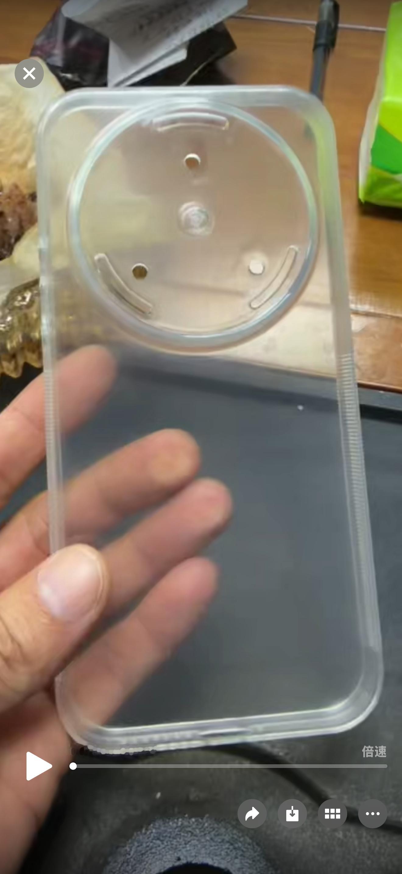 工厂那边已经确认了，小米17ultra  的模具基本上是OK了，让我今晚过去带两