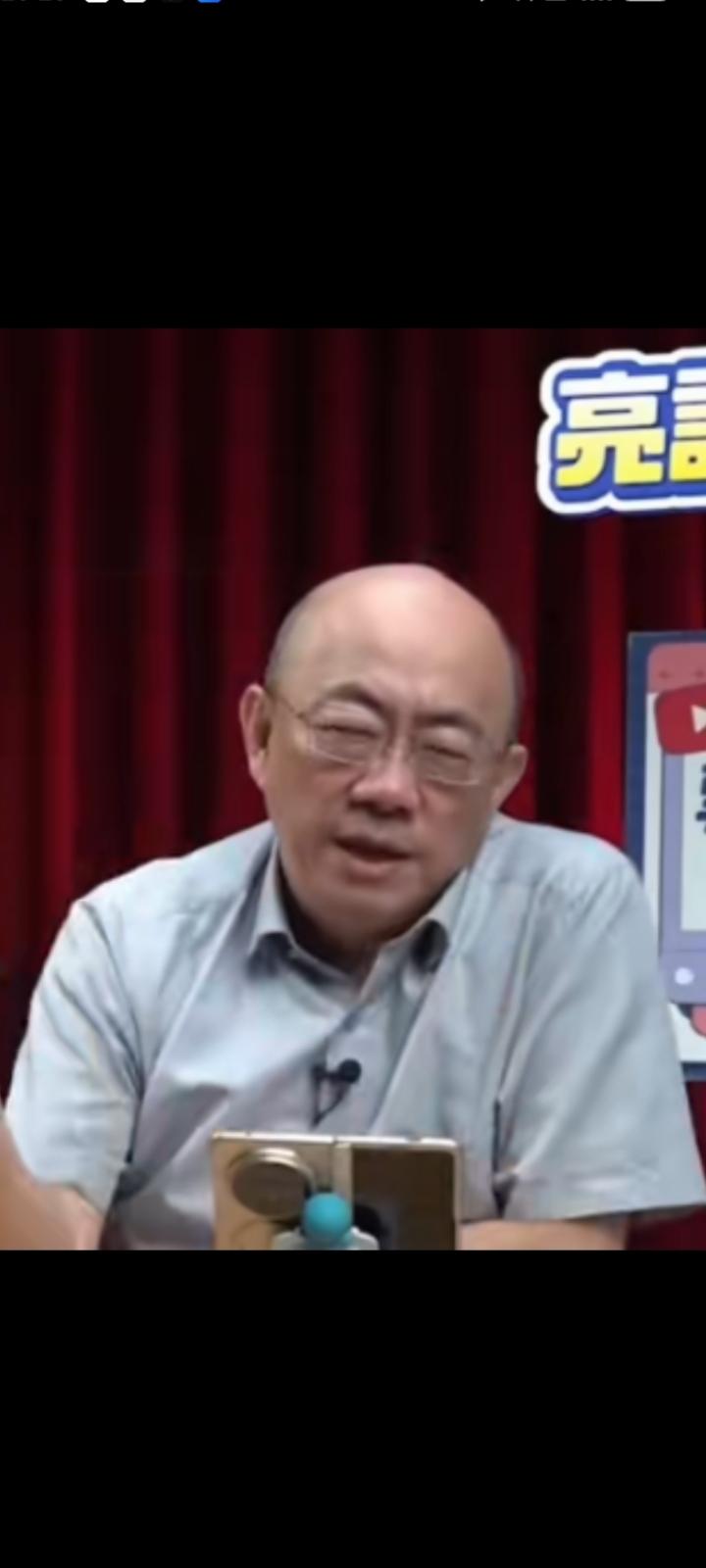 郭正亮老师的善意提醒！
10月17日，郭正亮先生提醒郑丽文明天要注意监票！他说：