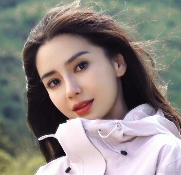 Angelababy骆驼物料每一帧都能出片“自然氧气感”给治愈[送花花] ​​​