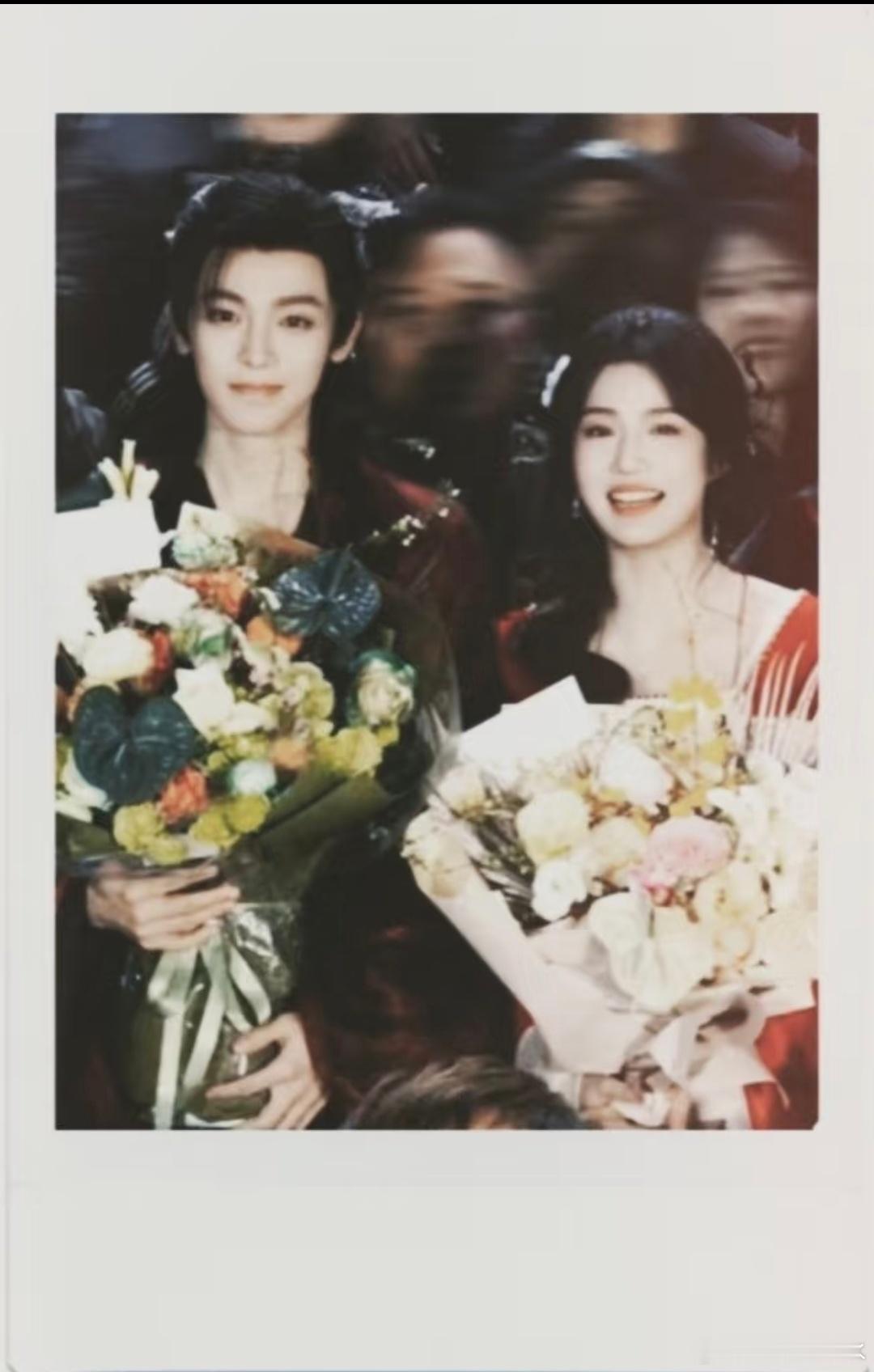 入青云[超话] 入青云照片存档群像的力量就是：哪怕结局是He，我依旧会为剧终后无