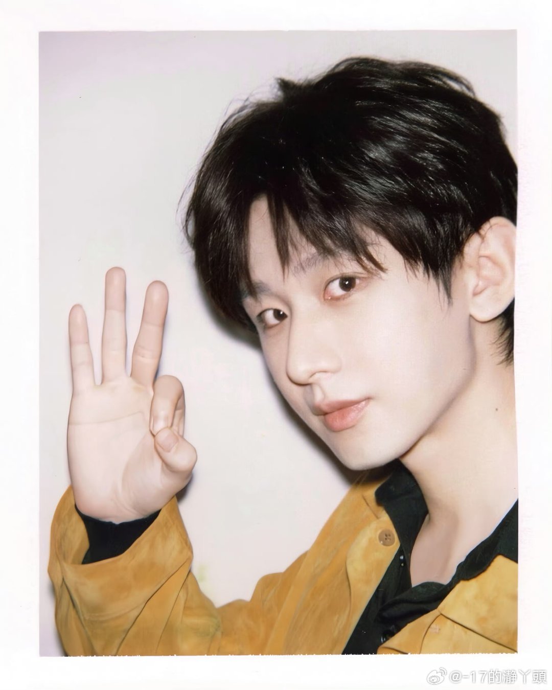 K成毅赴山海cy成毅萧秋水李沉舟肖明明遇见你，是所有故事的开始。 喜欢你，是我做