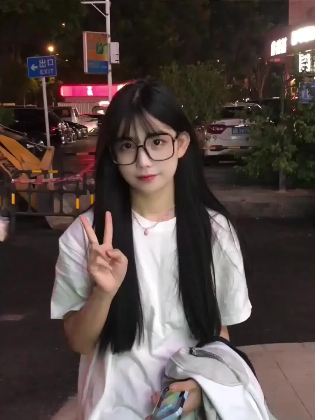能不能就对着我说爱我