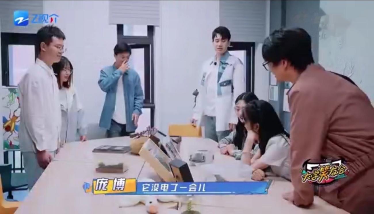 #原来蜘蛛不是昆虫##大学里都有什么奇葩的社团# 原来蜘蛛并不是昆虫而是节肢动物