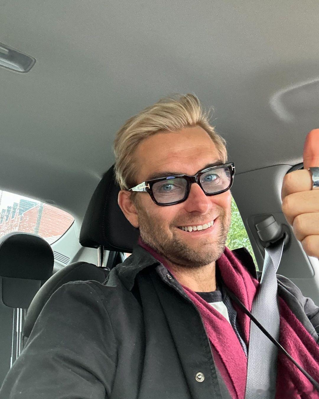 金发祖国人回归！ 黑袍纠察队 的Antony Starr从加拿大送上感恩节祝福，