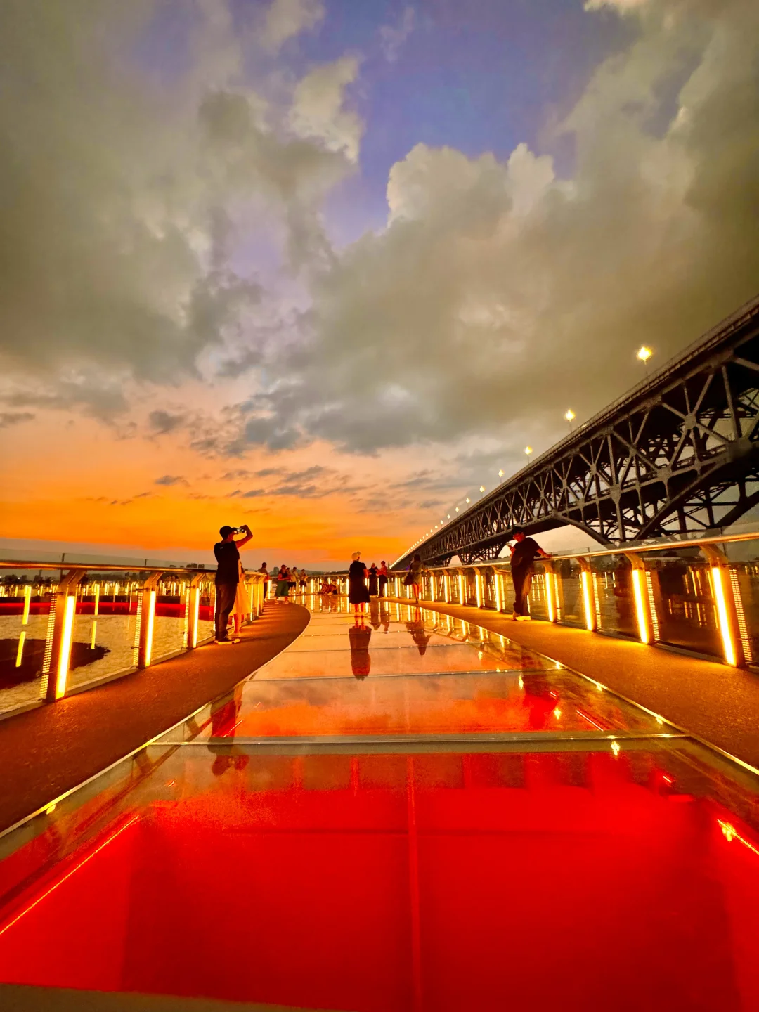 南京就是一场巨大的lalaland…浪漫哭😭live