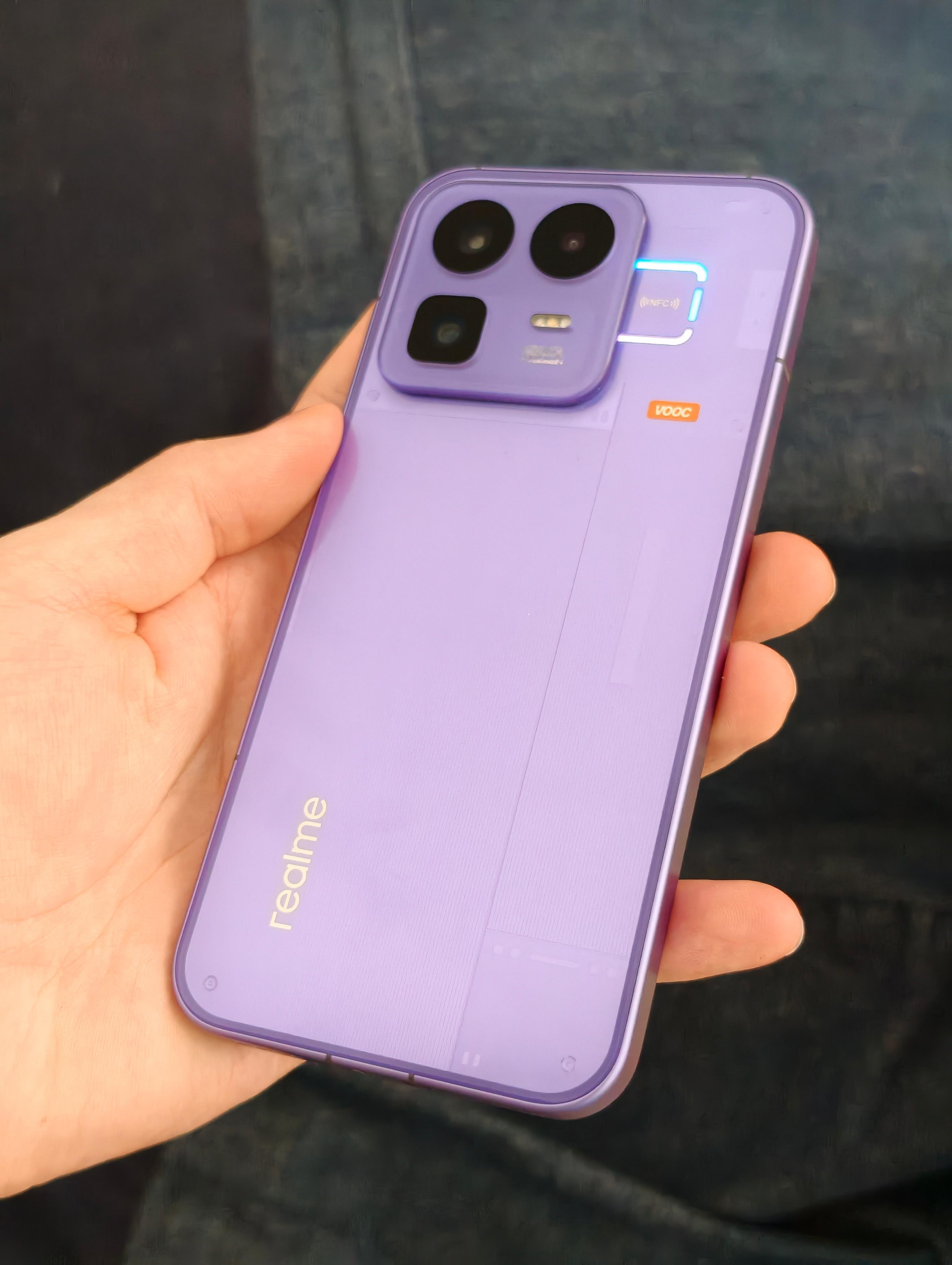 Neo8是真我回归OPPO后发布的首款中端旗舰，不知大家评价如何？从配置看，三星