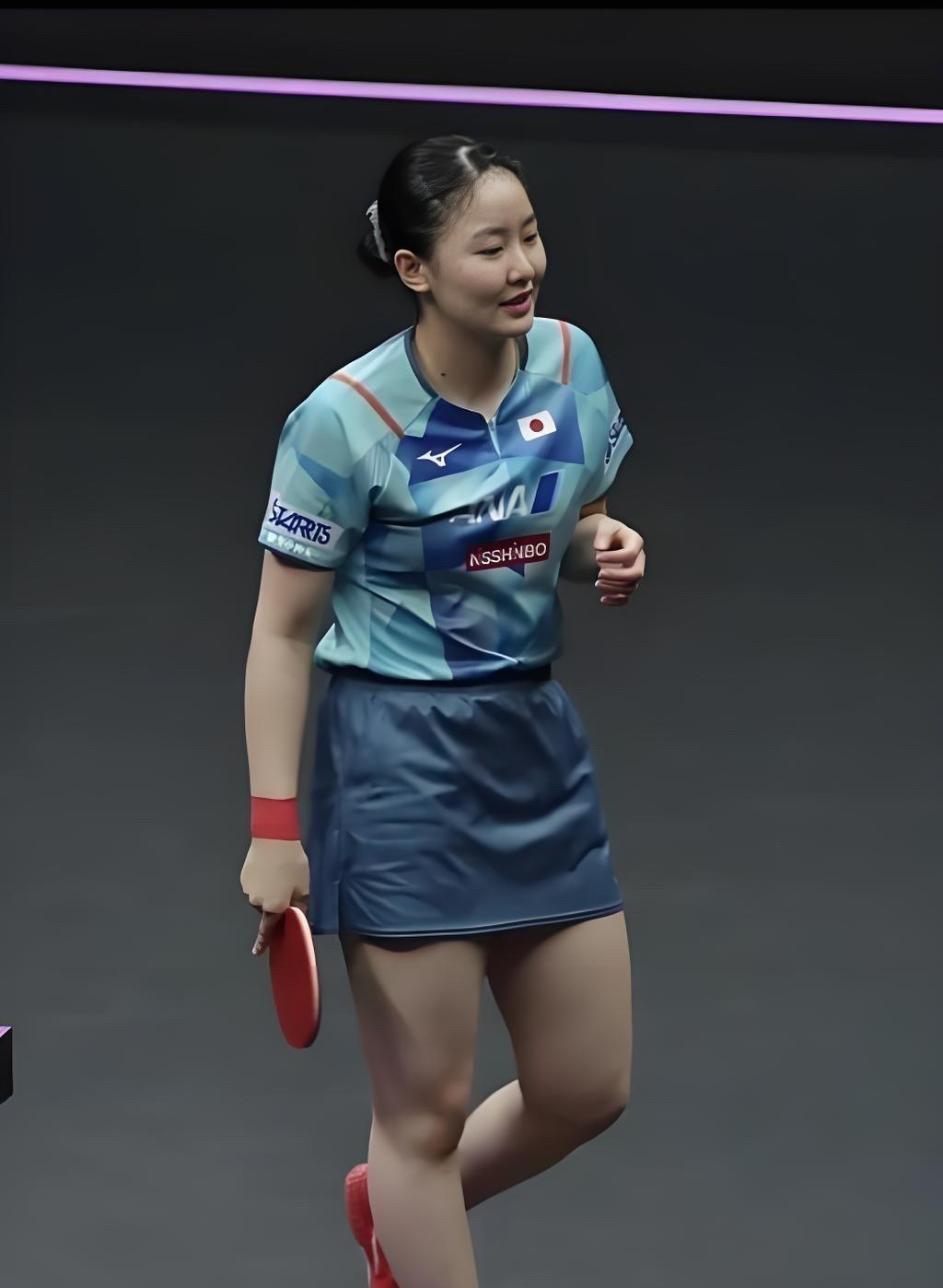 18岁张本美和，为什么总能顶到最后

看张本美和打球，很多人第一眼注意到的，不是