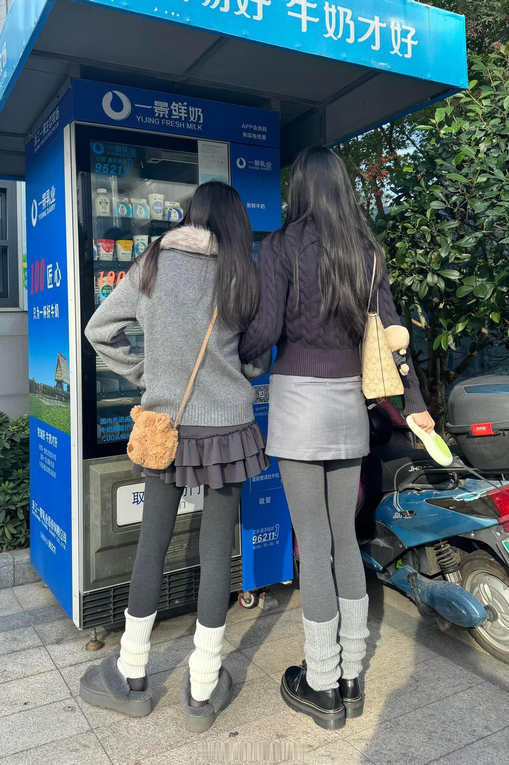 Vocal…在小区遇到了一眼心动的打底裤！谁懂梨形胯宽腿粗的痛！直到挖到这条神仙