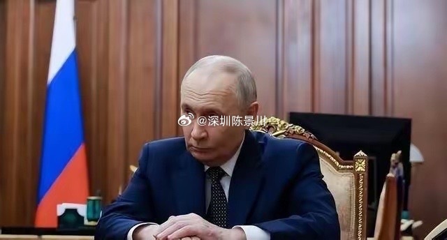 普京除非是生老病死，否则没人敢动他。因为动了普京，后果是难以承受的，不管是美国 