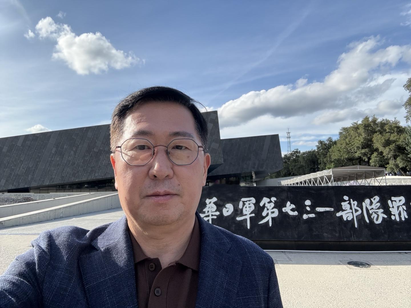 韩国国会议员、军事分析师柳永元：“8月11日，在纪念光复80周年之际，韩中议员联