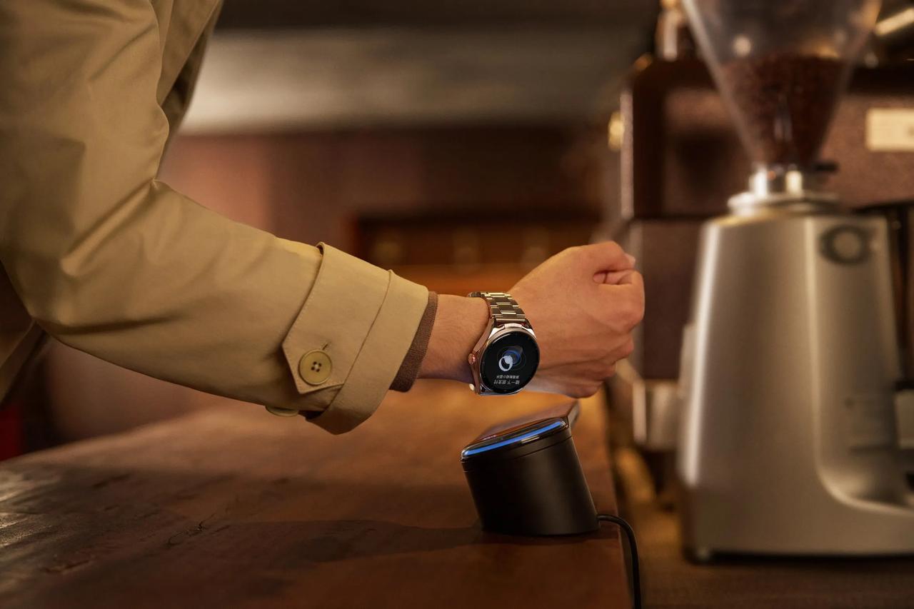 关注智能穿戴的朋友注意啦，华为新一代二合一耳机表——华为WATCH Buds 2