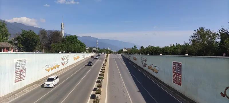 永昌高速可是云南省“十四五”交通规划里的重点项目，这手笔可不小。全长约94.94