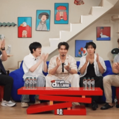 如果坐在旁边的是wcj，你也会说哥哥好帅吗？我真的…依然在爱信等谁来把我拉出三江