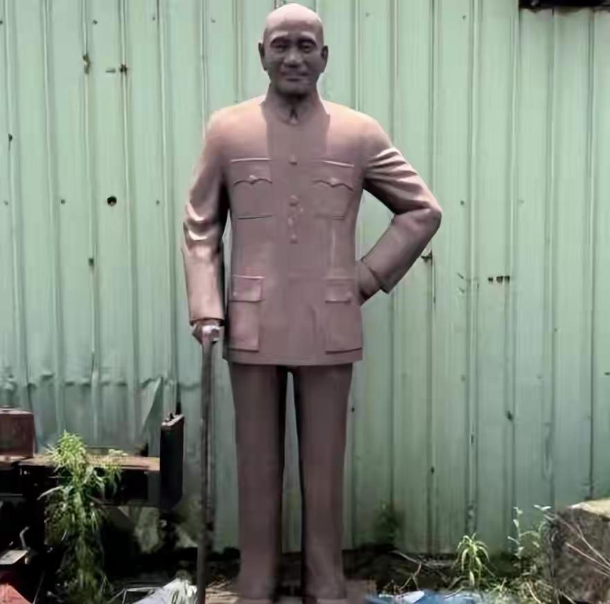 赖清德“去蒋化”之下，两蒋移灵大陆尚有可为？
 
2025年6月，赖清德当局以“