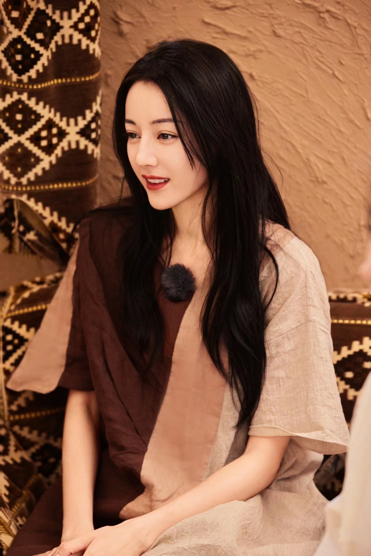 迪丽热巴[超话]骆驼全球品牌代言人迪丽热巴 dlrb 迪丽热巴 dlrb 迪丽热