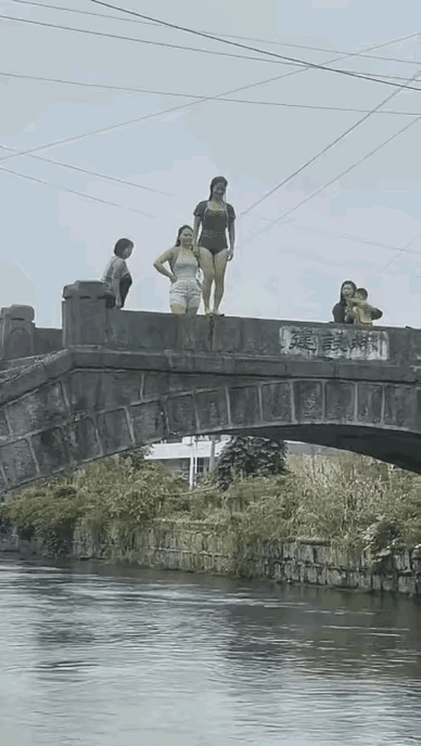 民间跳水高手，日常跳水