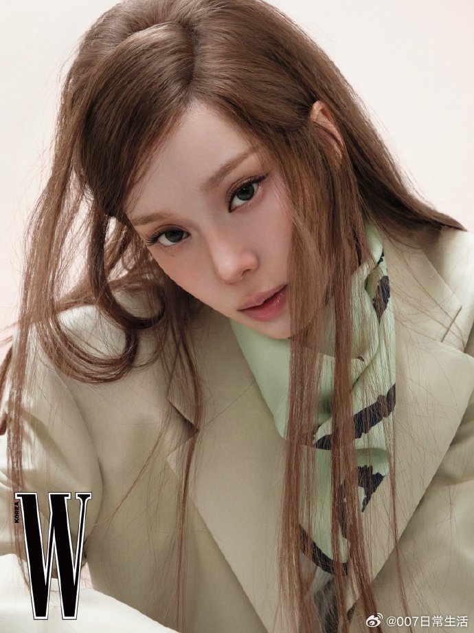 金玟庭韩版W七月刊金玟庭韩版W七月刊内页 金玟庭韩版W七月刊内页 