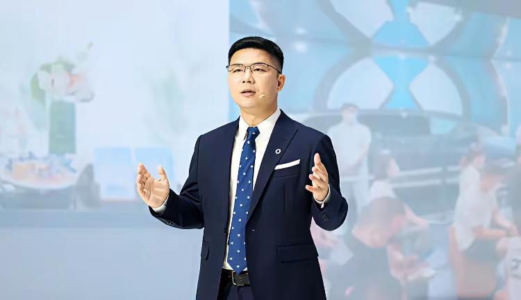 比亚迪赵长江离职在于他跟腾势的气质不搭
他走是必然的
腾势这个品牌和产品力比新势