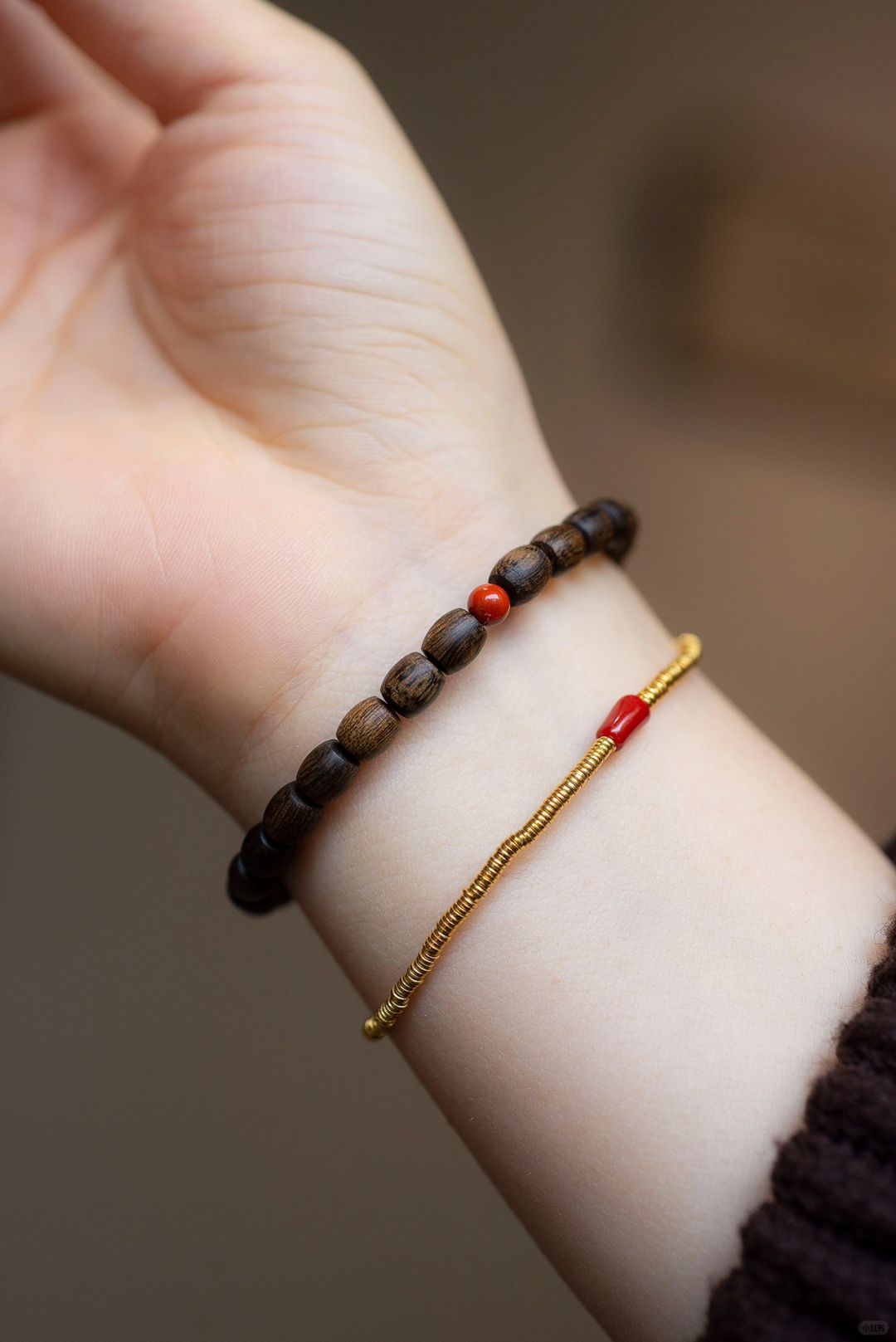 文玩女孩👧这样的搭配很难不喜欢啊，百搭手