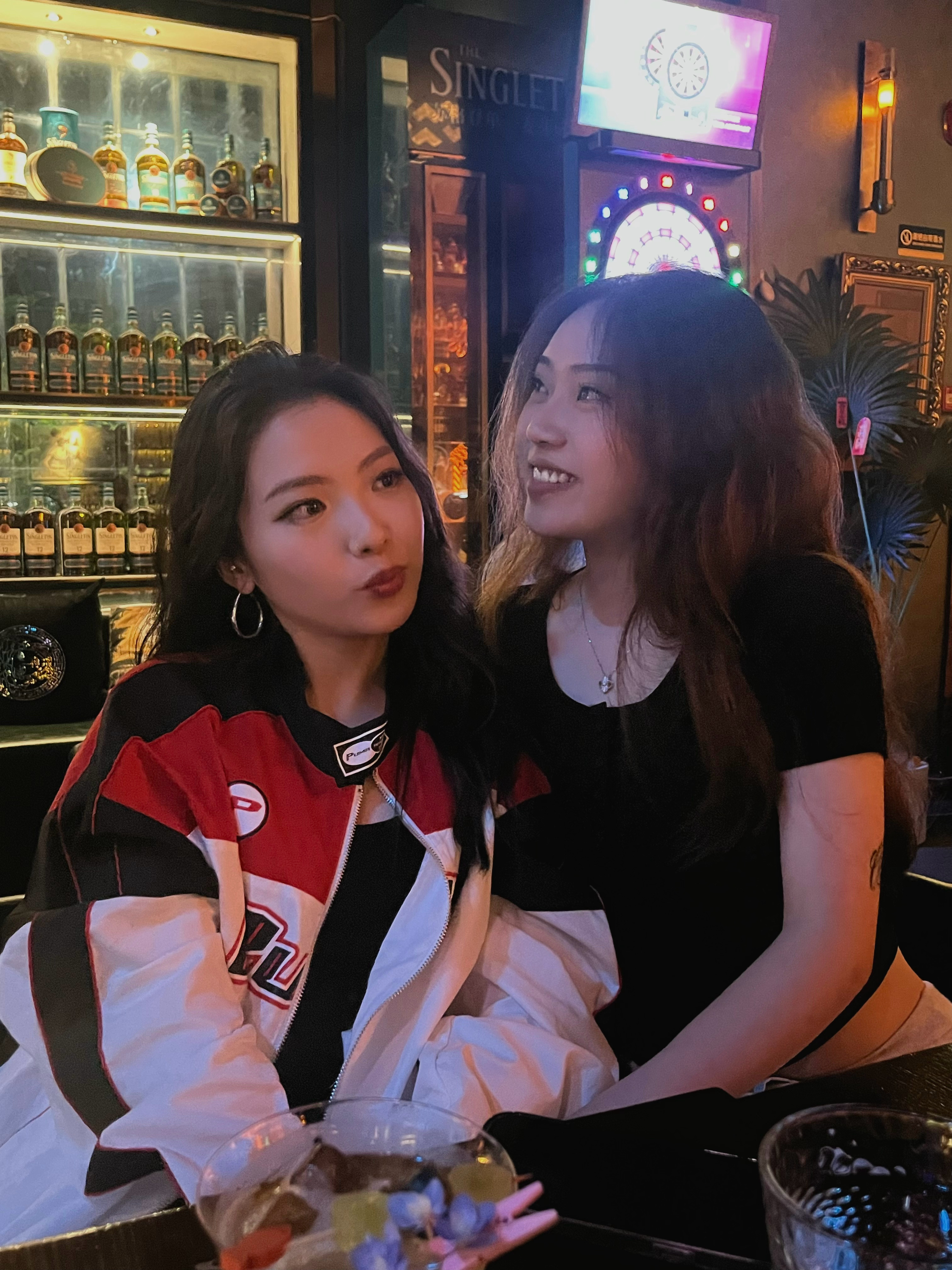 [吃饢]  ​​​