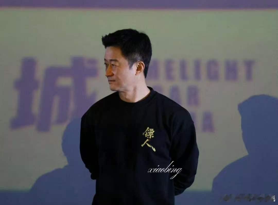 吴京感谢指引走进功夫电影恩师 吴京感谢恩师 票房破9亿，吴京发文感恩恩师！当年指