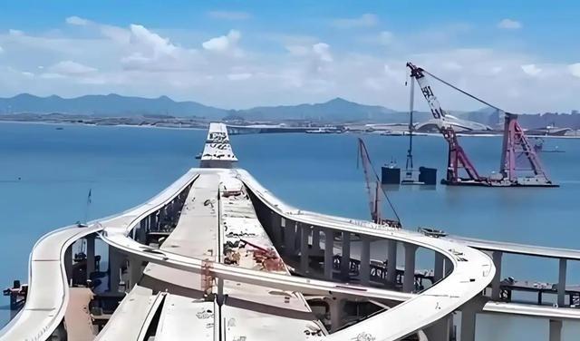 这步走得很稳。这算不算是顶级阳谋？原来修建厦金大桥这事，台当局是不同意的，但我们