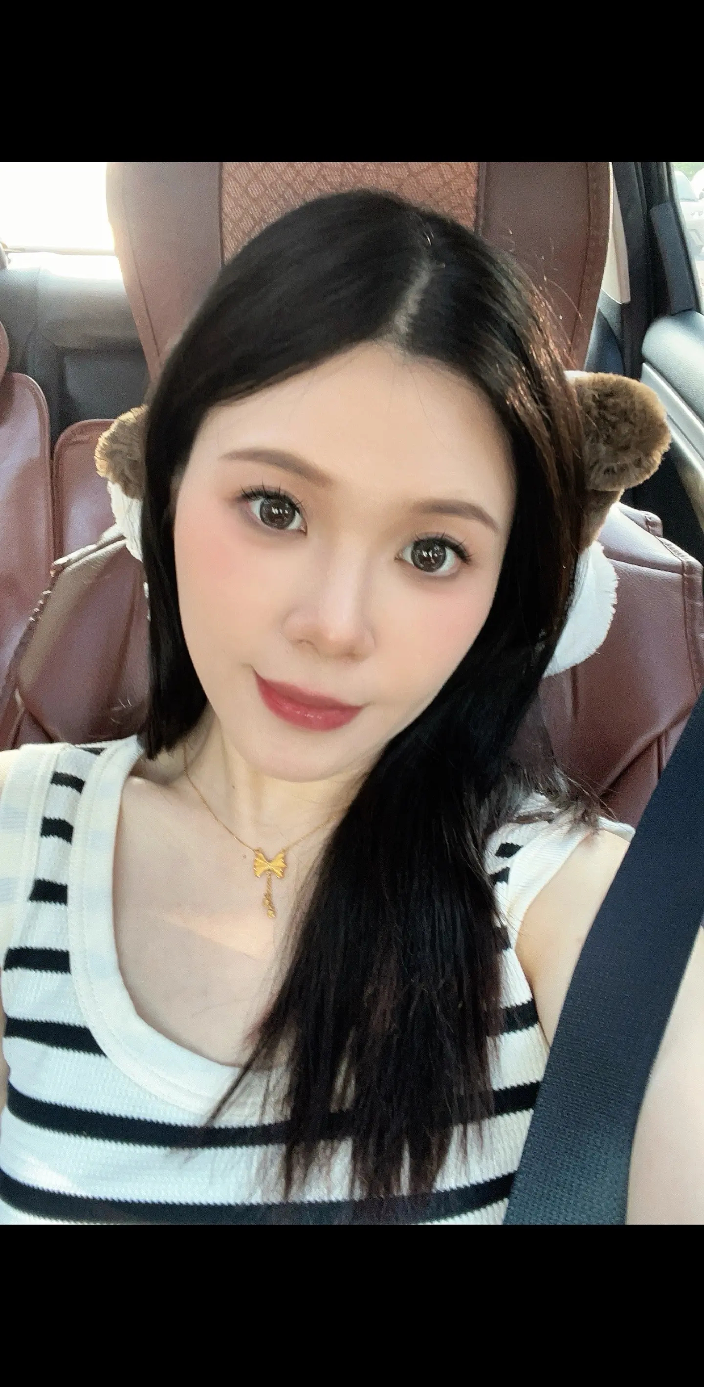 别眨眼，下一秒，我可能就住进你眼里啦。 
