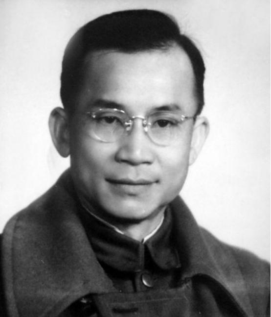 1943年，新四军旅长来到延安，毛主席准备亲自接见他，谁知这时，保卫人员却从旅长