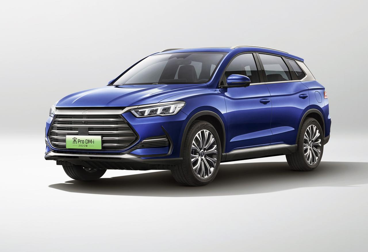 2022款DM-i 110km旗舰型，行驶3.2万公里。今年9月份发现车辆底盘大